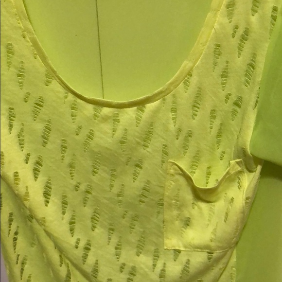Neon green/yellow blouse - Picture 2 of 2